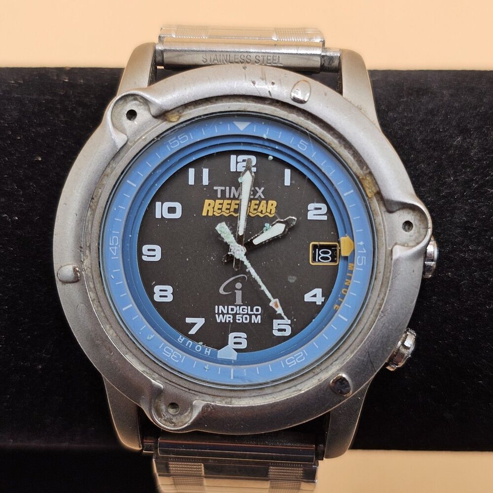 Vintage Timex Reef Gear K3 Easy Set Alarm Black Dial Wristwatch Runs Needs Work